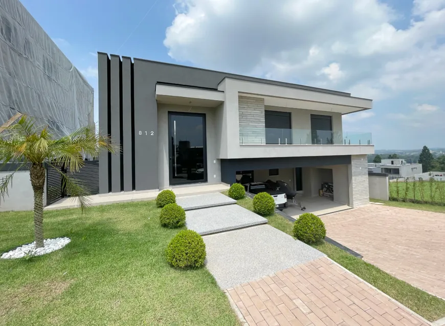 Foto 1 de Casa de Condomínio com 4 Quartos à venda, 400m² em Granja Viana, Carapicuíba
