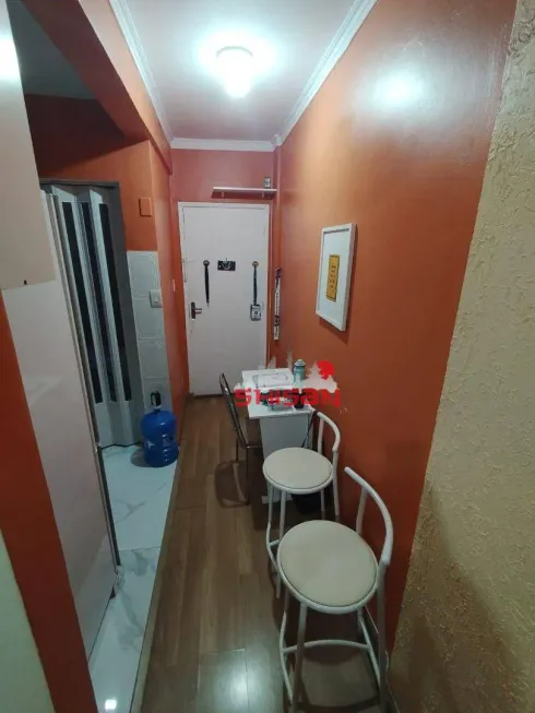 Foto 1 de Kitnet com 1 Quarto à venda, 30m² em Aclimação, São Paulo