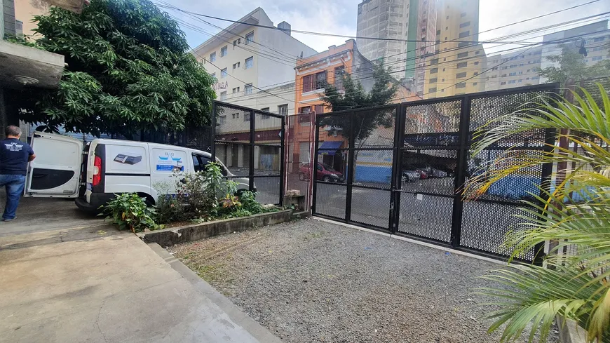 Foto 1 de Ponto Comercial para alugar, 110m² em Santa Ifigênia, São Paulo