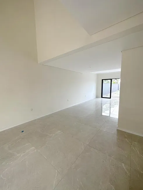 Foto 1 de Casa com 3 Quartos à venda, 140m² em Iririú, Joinville