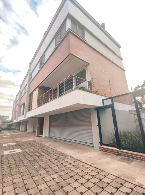 Foto 1 de Casa de Condomínio com 3 Quartos à venda, 233m² em Vila Assunção, Porto Alegre