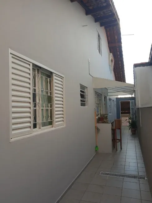 Foto 1 de Casa com 3 Quartos à venda, 90m² em Bosque dos Eucaliptos, São José dos Campos