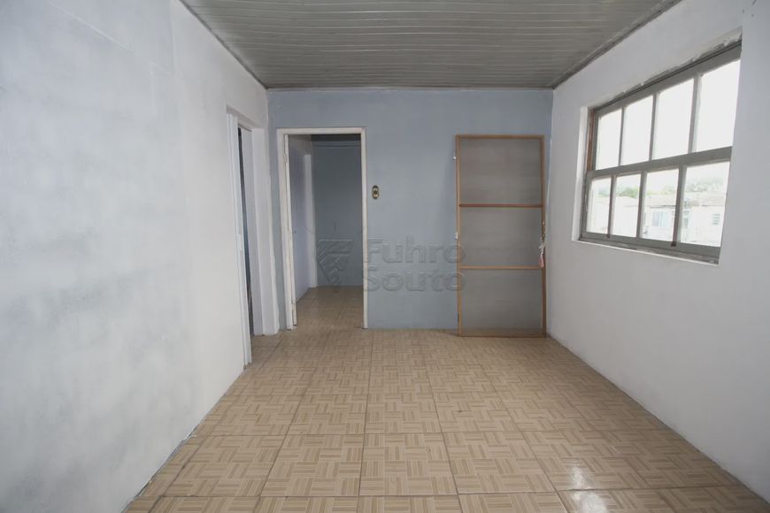 Foto 1 de Apartamento com 2 Quartos para alugar, 45m² em Fragata, Pelotas