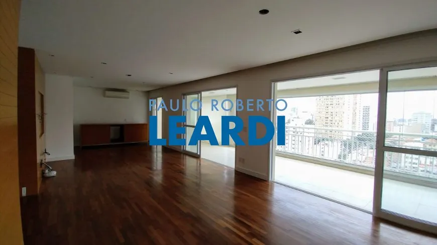 Foto 1 de Apartamento com 3 Quartos à venda, 201m² em Pompeia, São Paulo