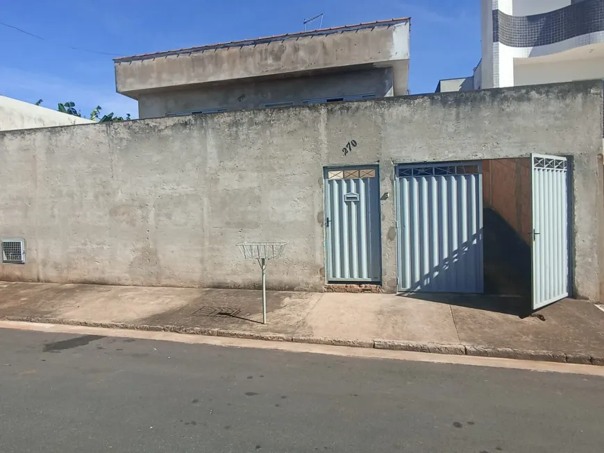 Foto 1 de Casa com 3 Quartos à venda, 70m² em Colina Verde, Pouso Alegre