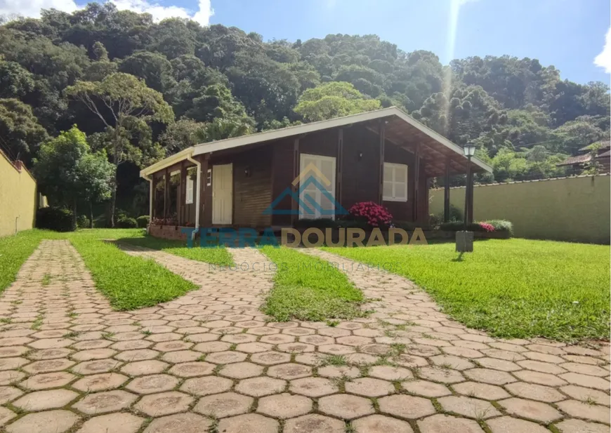 Foto 1 de Casa com 2 Quartos à venda, 2000m² em Centro, Santo Antônio do Pinhal