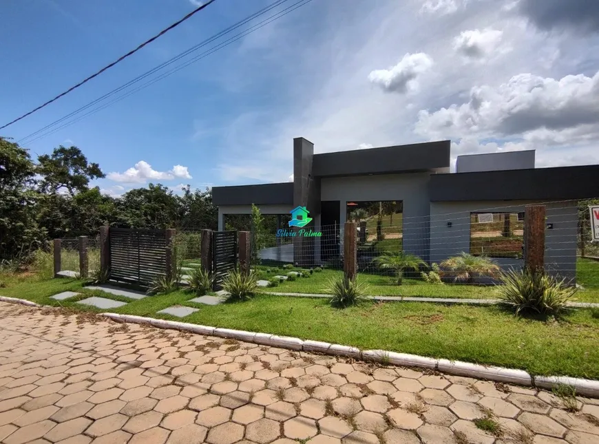 Foto 1 de Casa de Condomínio com 3 Quartos à venda, 250m² em Condominio Estancia da Mata, Jaboticatubas