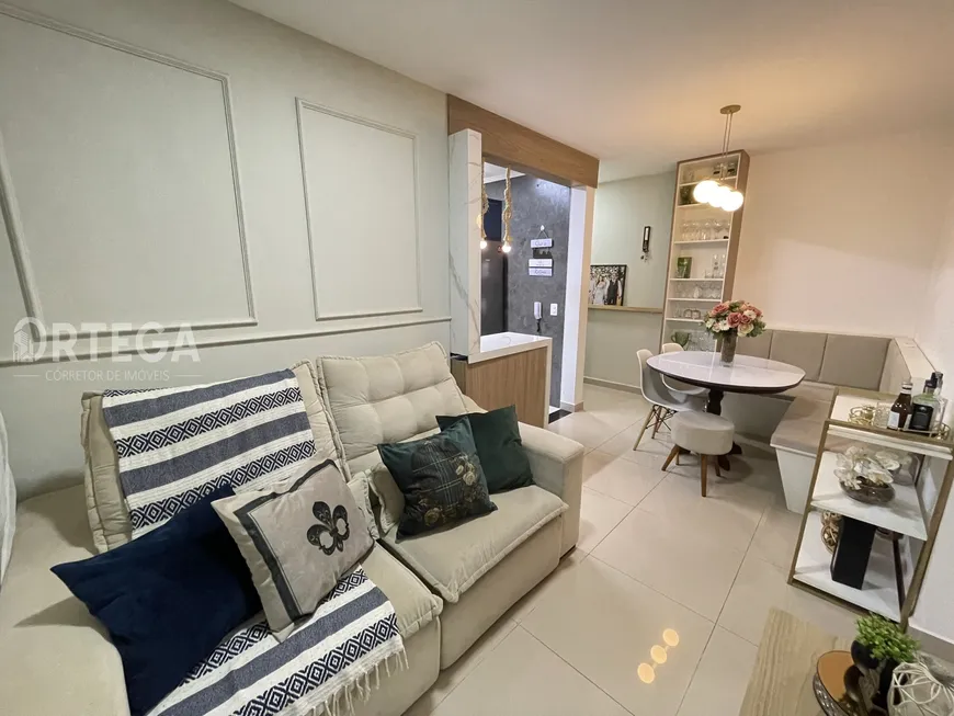 Foto 1 de Apartamento com 2 Quartos à venda, 43m² em Zona 08, Maringá