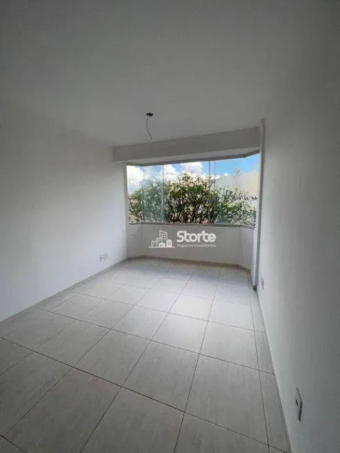 Foto 1 de Apartamento com 3 Quartos à venda, 63m² em Jardim Botânico, Uberlândia