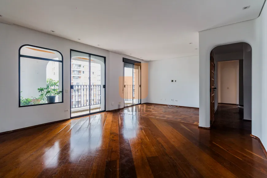 Foto 1 de Apartamento com 3 Quartos para venda ou aluguel, 128m² em Higienópolis, São Paulo