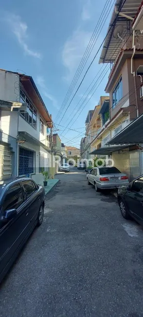 Foto 1 de Casa com 2 Quartos à venda, 90m² em Todos os Santos, Rio de Janeiro