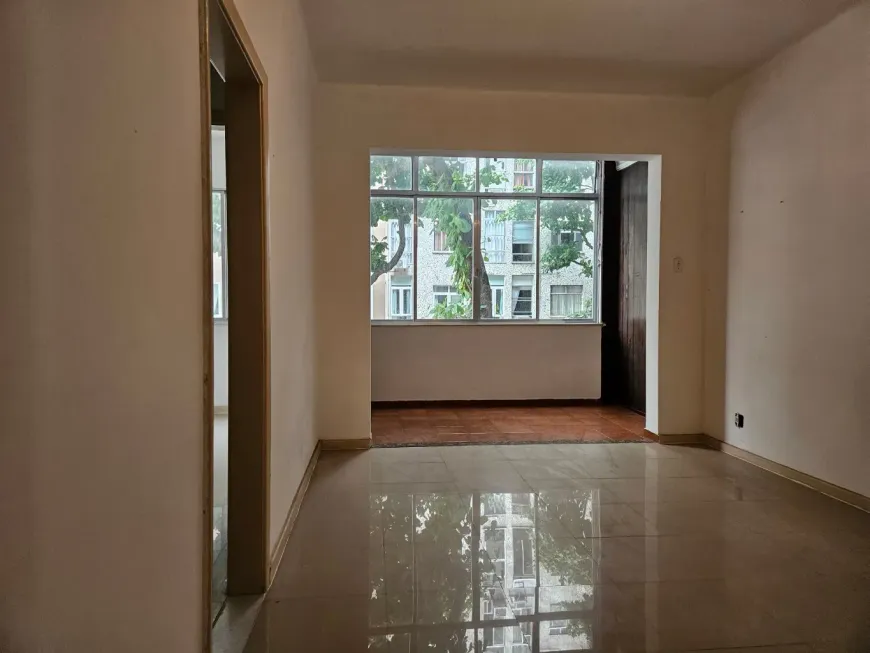 Foto 1 de Apartamento com 2 Quartos à venda, 80m² em Copacabana, Rio de Janeiro