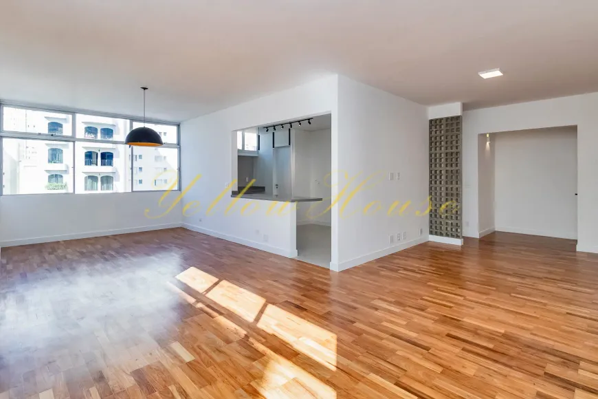 Foto 1 de Apartamento com 3 Quartos à venda, 176m² em Higienópolis, São Paulo