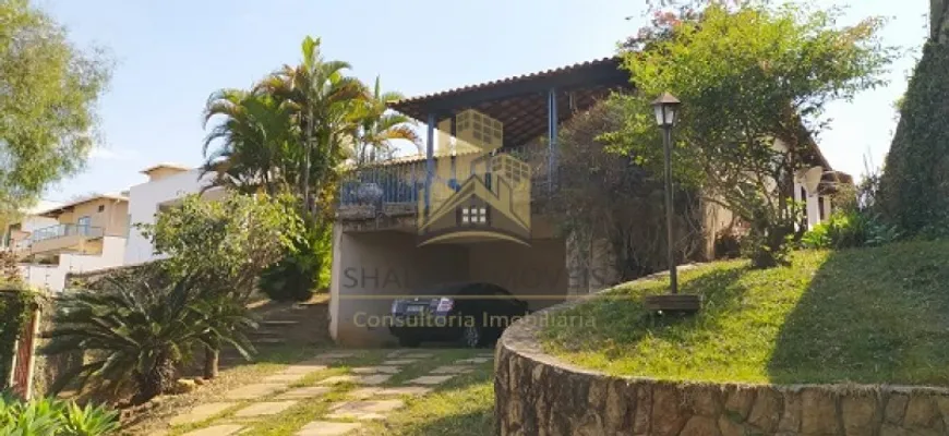 Foto 1 de Casa com 5 Quartos à venda, 378m² em Garças, Belo Horizonte