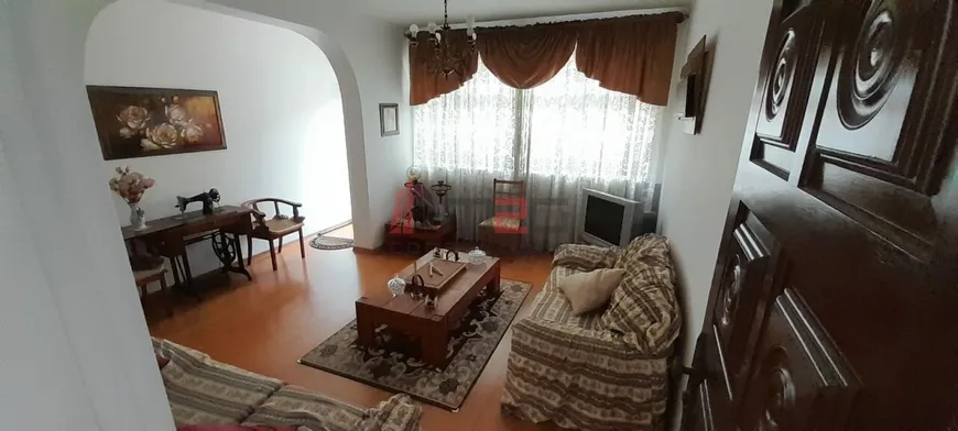 Foto 1 de Casa com 4 Quartos à venda, 180m² em Vila Romana, São Paulo