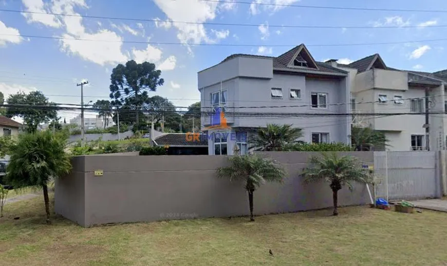 Foto 1 de Sobrado com 3 Quartos à venda, 171m² em Vista Alegre, Curitiba