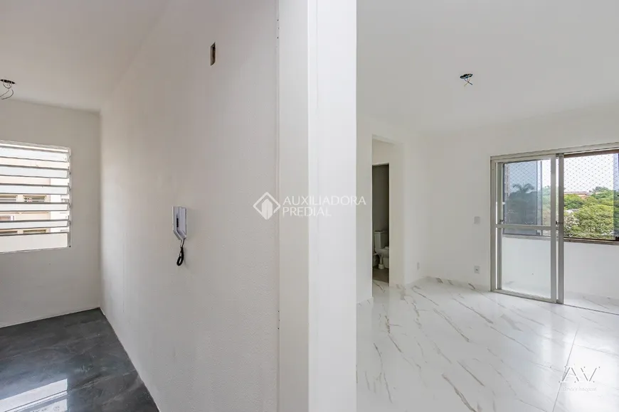 Foto 1 de Apartamento com 2 Quartos à venda, 52m² em Sarandi, Porto Alegre