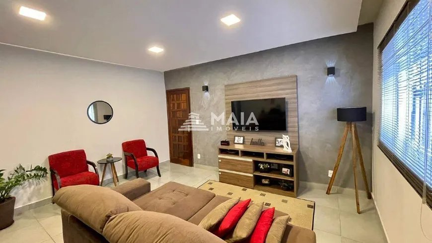 Foto 1 de Apartamento com 3 Quartos à venda, 101m² em Santa Marta, Uberaba