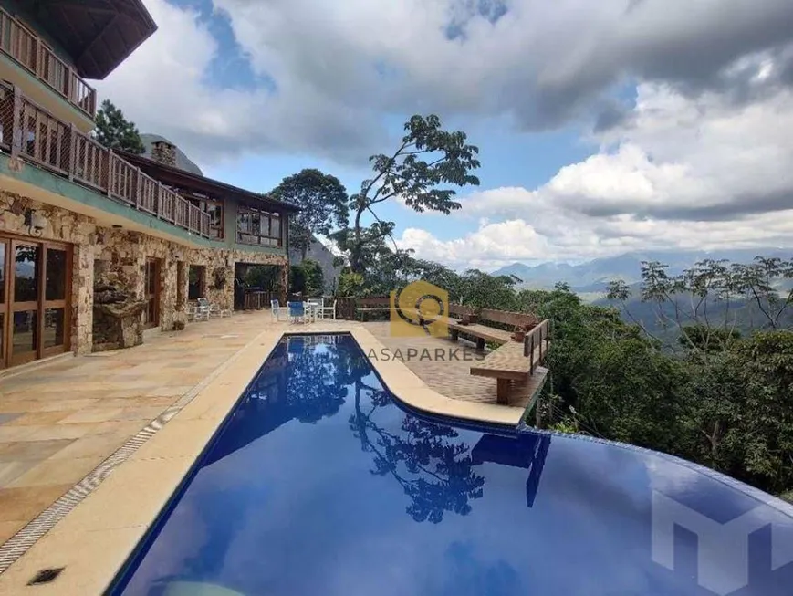 Foto 1 de Casa com 5 Quartos à venda, 700m² em Araras, Petrópolis