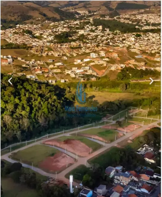 Foto 1 de Lote/Terreno à venda, 262m² em , São Lourenço
