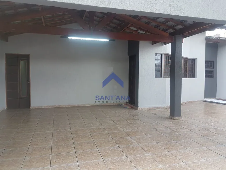 Foto 1 de Casa com 2 Quartos à venda, 175m² em Parque São Luís, Taubaté