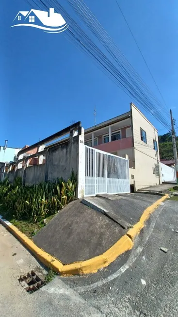 Foto 1 de Casa com 4 Quartos à venda, 268m² em Monte Alegre, Camboriú