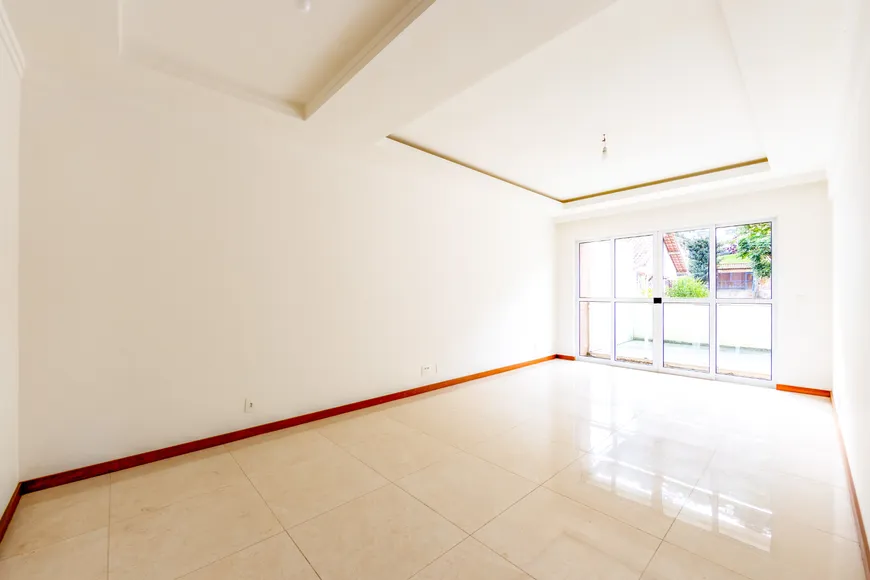 Foto 1 de Apartamento com 2 Quartos à venda, 86m² em Tijuca, Teresópolis