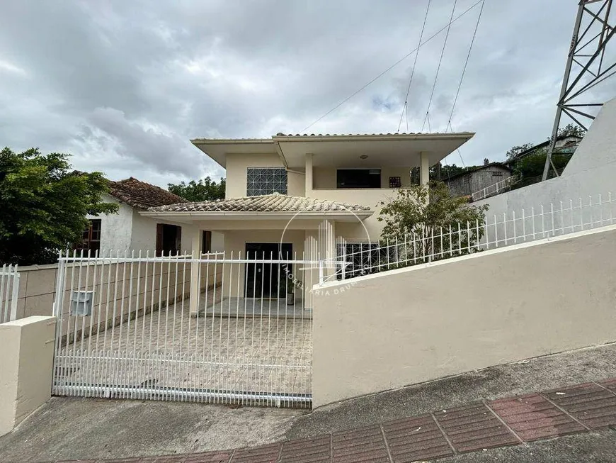 Foto 1 de Casa com 6 Quartos à venda, 235m² em José Mendes, Florianópolis