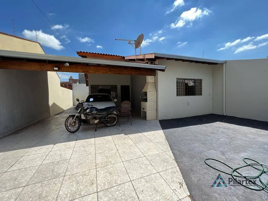 Foto 1 de Casa com 3 Quartos à venda, 130m² em Conjunto Habitacional Alexandre Urbanas, Londrina
