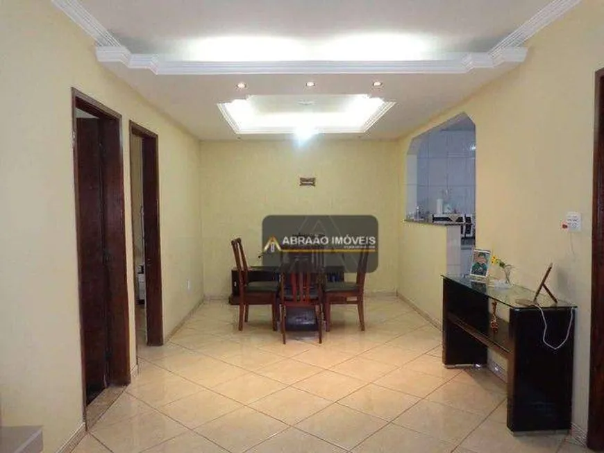 Foto 1 de Casa com 5 Quartos à venda, 240m² em Vila Belém, Contagem