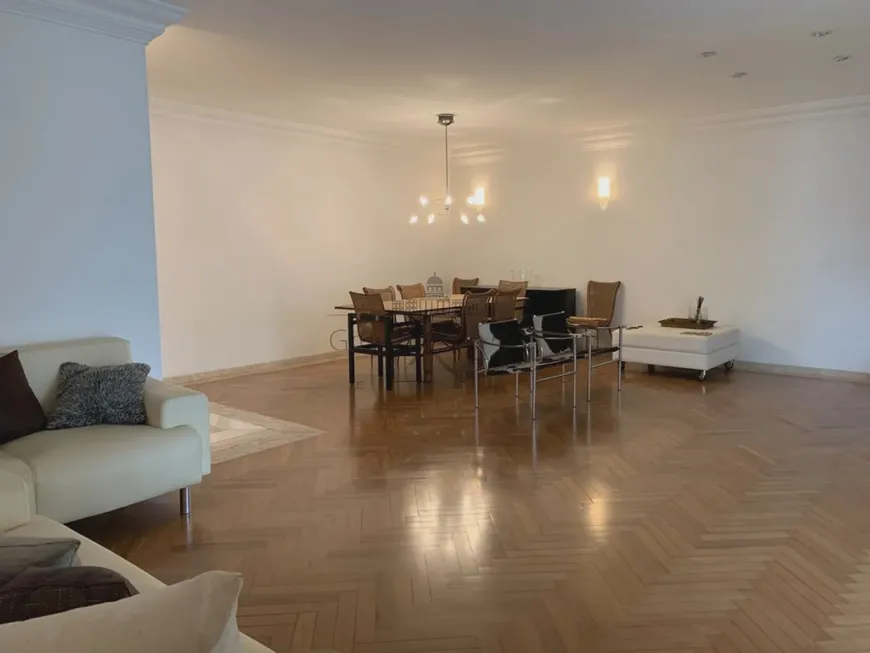 Foto 1 de Apartamento com 4 Quartos à venda, 208m² em Itaim Bibi, São Paulo