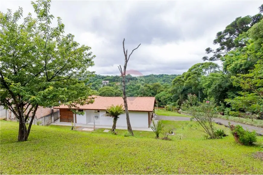 Foto 1 de Casa com 6 Quartos à venda, 249m² em Butiatuvinha, Curitiba