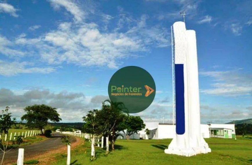 Foto 1 de Fazenda/Sítio à venda, 242000m² em Zona Rural, Iporá