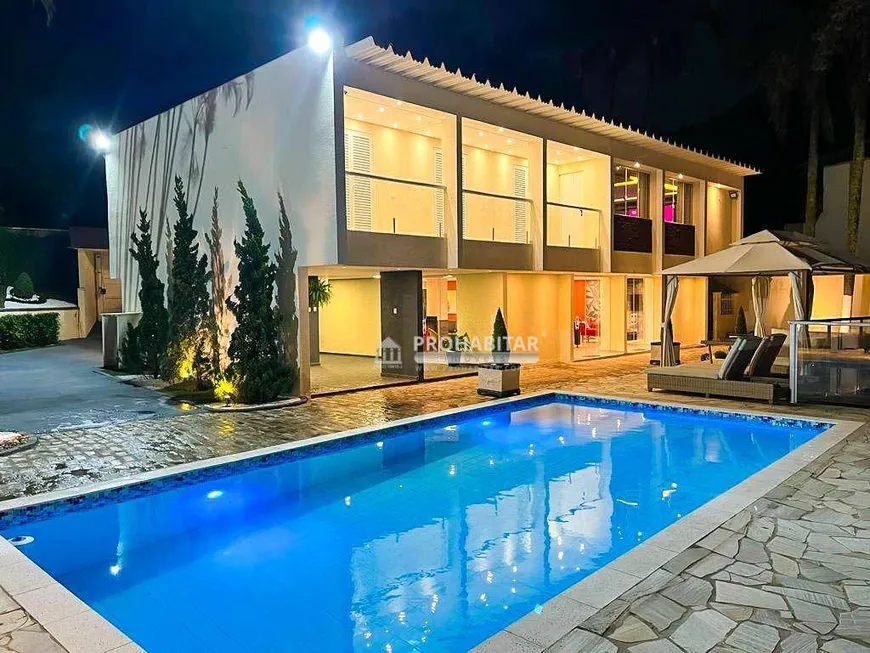 Foto 1 de Casa com 3 Quartos à venda, 480m² em Guarapiranga, São Paulo