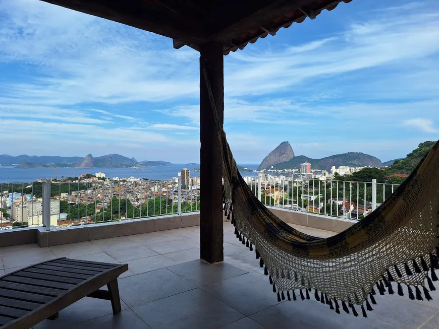 Foto 1 de Casa com 6 Quartos à venda, 280m² em Santa Teresa, Rio de Janeiro