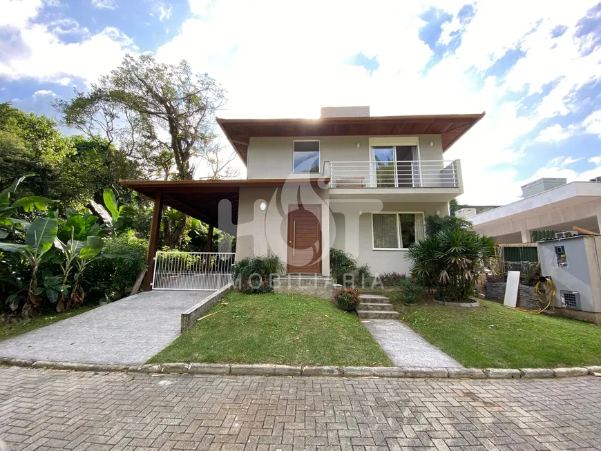 Foto 1 de Casa com 3 Quartos à venda, 230m² em Rio Tavares, Florianópolis