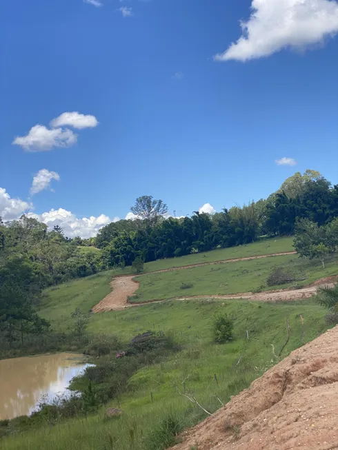 Foto 1 de Lote/Terreno à venda, 1000m² em Centro, Guararema