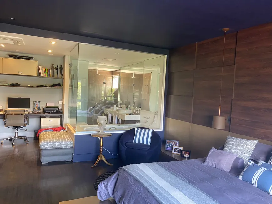 Foto 1 de Apartamento com 3 Quartos à venda, 251m² em Campo Belo, São Paulo