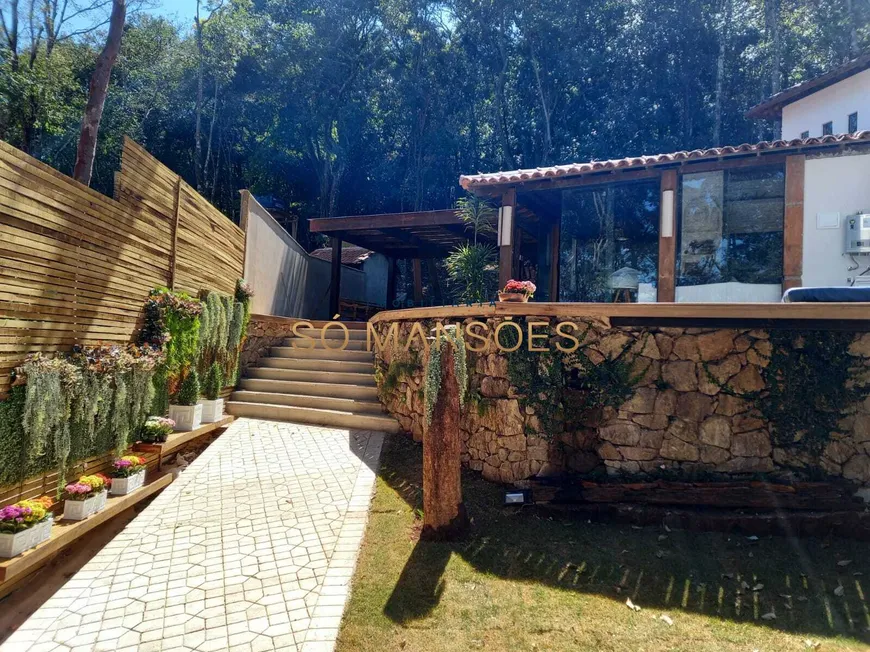 Foto 1 de Casa de Condomínio com 3 Quartos à venda, 200m² em Condomínio Retiro do Chalé, Brumadinho