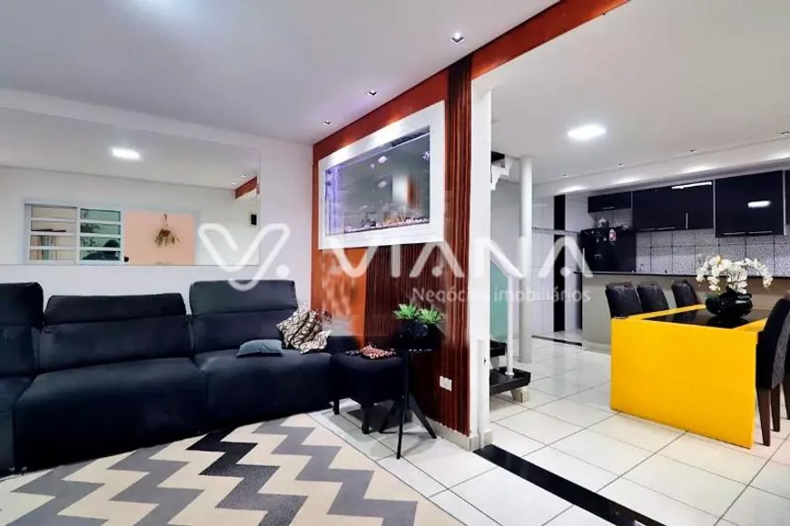 Foto 1 de Casa com 2 Quartos à venda, 187m² em Campestre, Santo André