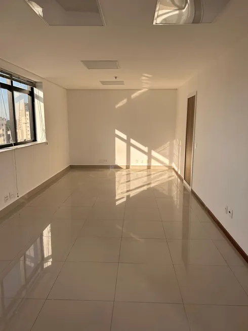 Foto 1 de Sala Comercial para alugar, 72m² em Belvedere, Belo Horizonte