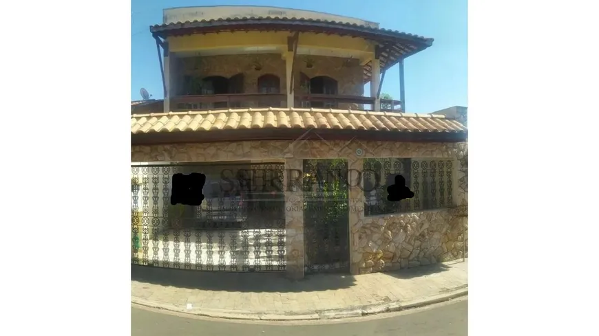 Foto 1 de Sobrado com 3 Quartos à venda, 248m² em Vila Pasti, Louveira