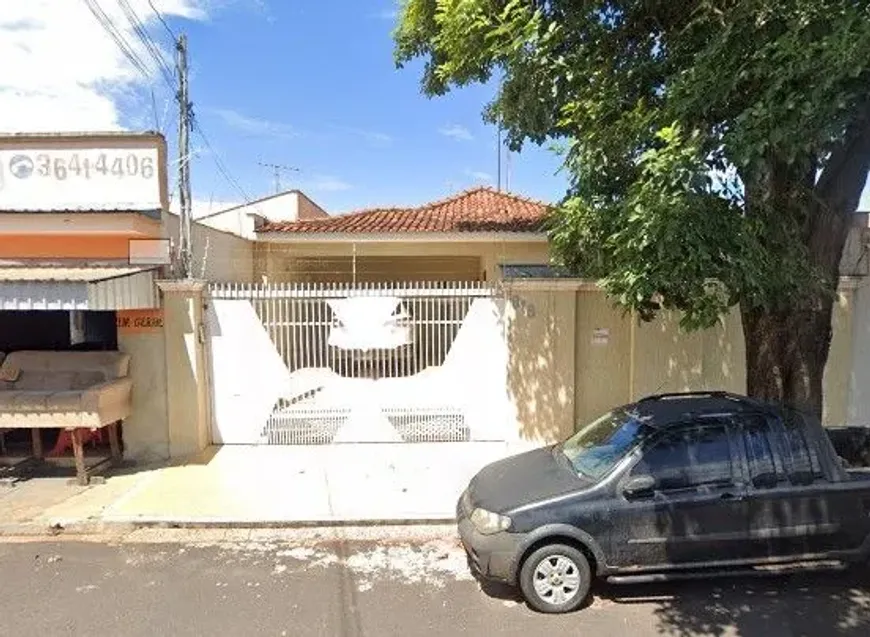 Foto 1 de Casa com 3 Quartos à venda, 231m² em Parque Residencial Nelson Calixto, Birigui