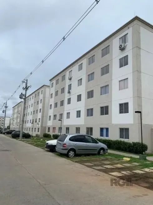 Foto 1 de Apartamento com 2 Quartos à venda, 41m² em Restinga, Porto Alegre