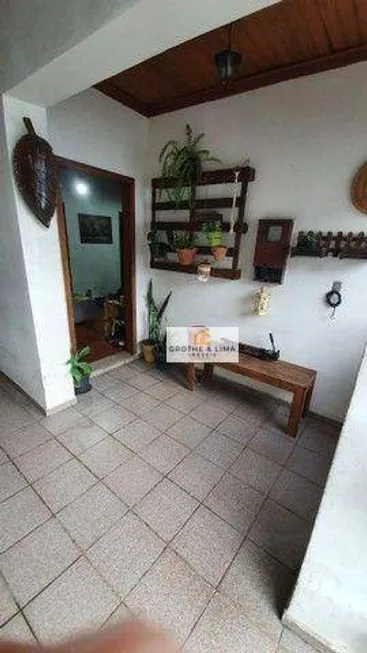 Foto 1 de Casa com 2 Quartos à venda, 101m² em Centro, Taubaté