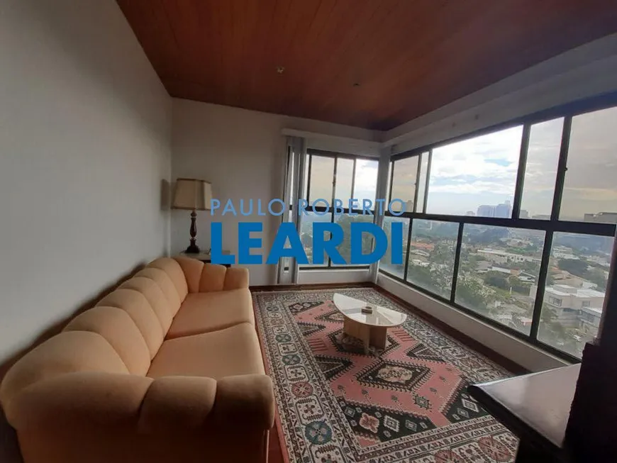 Foto 1 de Apartamento com 3 Quartos à venda, 336m² em Alphaville, Barueri