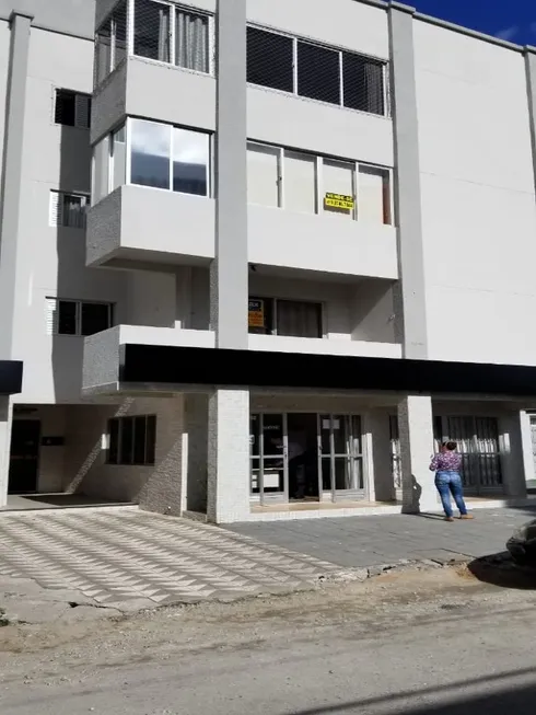 Foto 1 de Apartamento com 2 Quartos à venda, 65m² em Centro, Balneário Camboriú