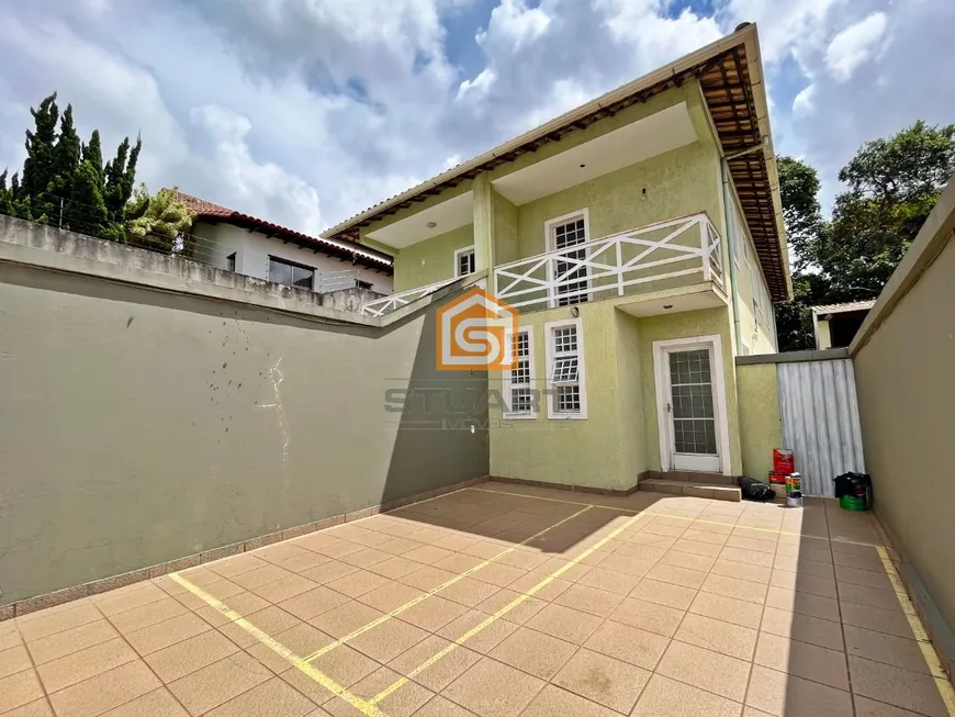 Foto 1 de Casa com 4 Quartos à venda, 180m² em Trevo, Belo Horizonte