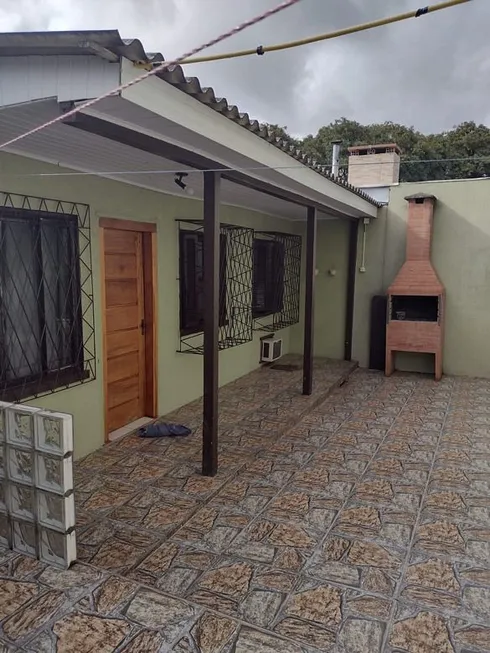 Foto 1 de Casa com 3 Quartos à venda, 360m² em Medianeira, Porto Alegre