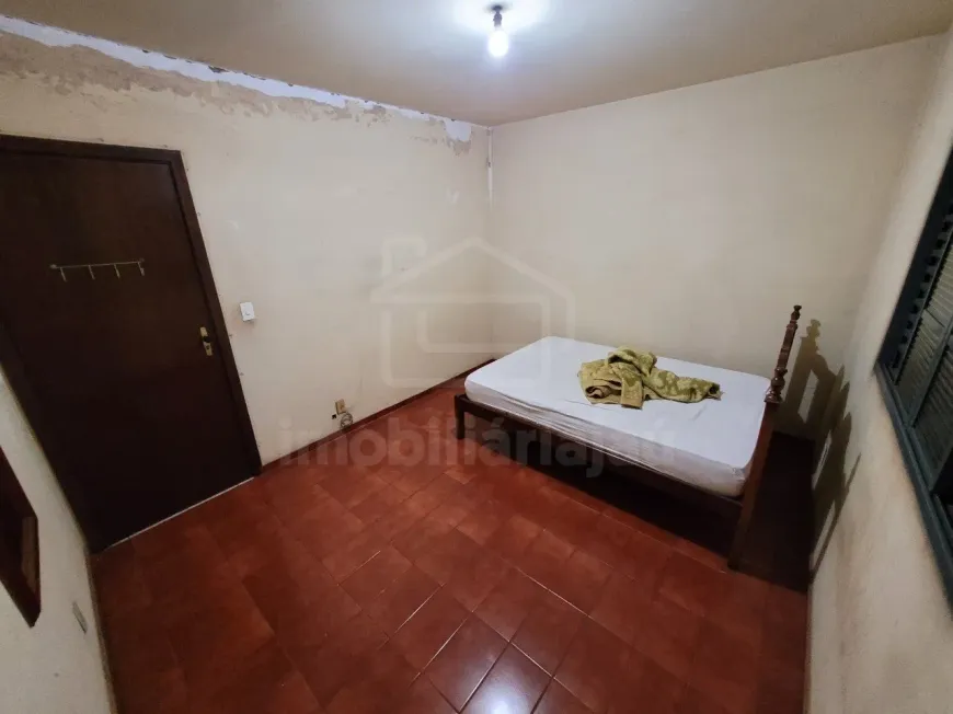 Foto 1 de Casa com 4 Quartos para venda ou aluguel, 158m² em Jardim Santa Helena, Jaú